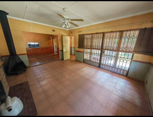 3 BEDROOM HOUSE FOR SALE IN VANDERBIJLPARK SE 1